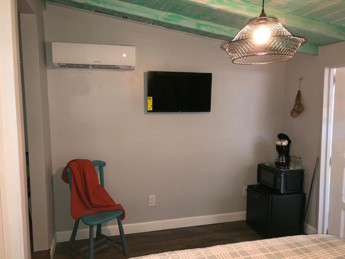 Independent Studio In Little Havana Miami Bagian luar foto